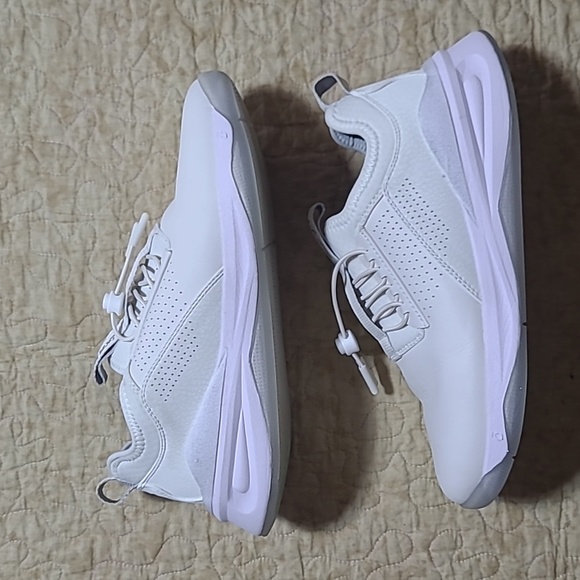 Clove Shoes Clove Classic Core Nursing Shoes Size Various Womens